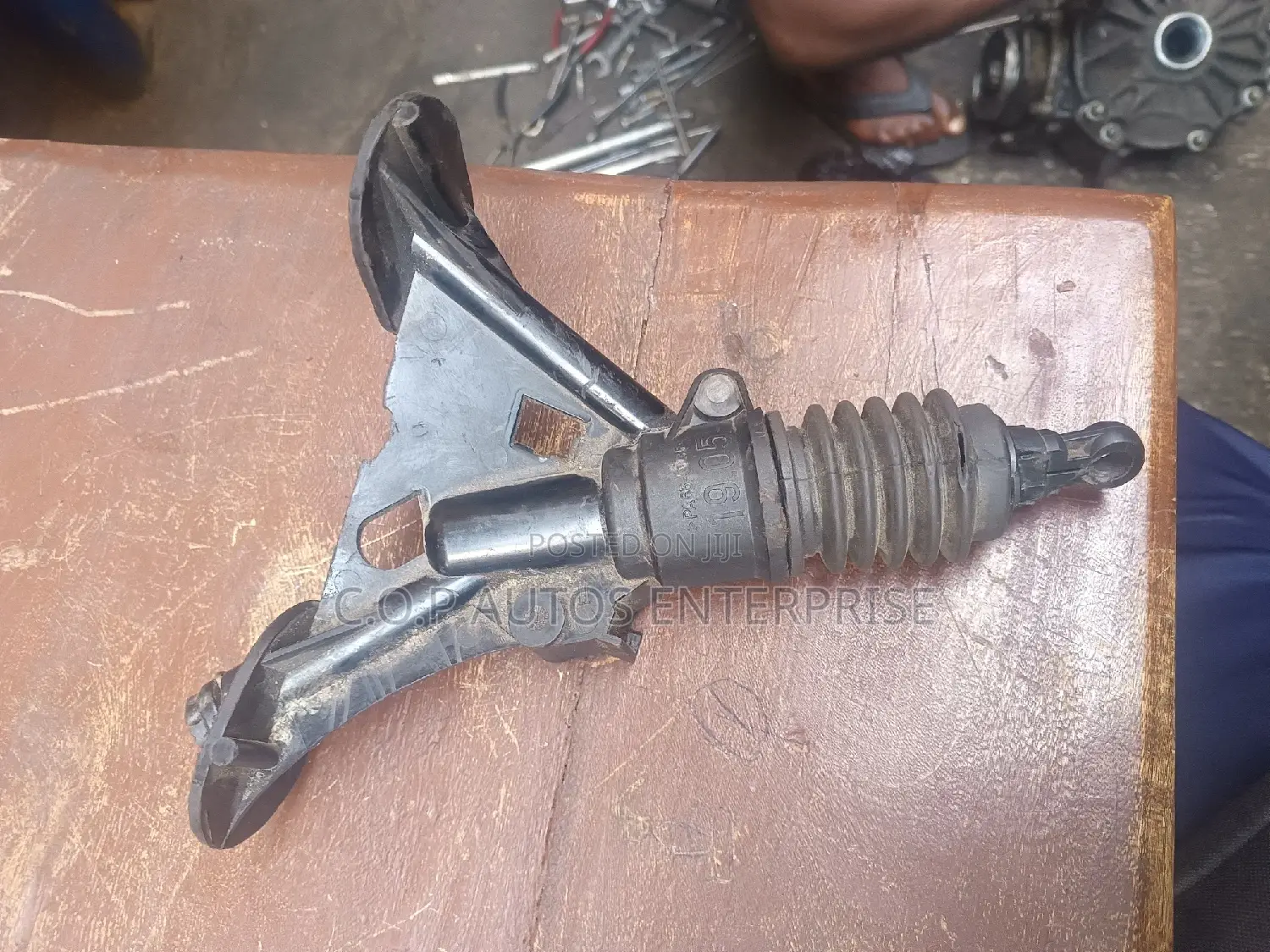 Upper Clush for Ford Transit
