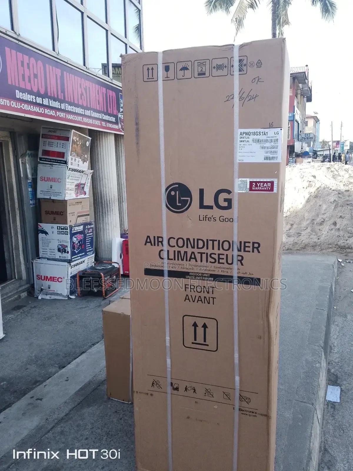 LG Standing Unit Air Conditioner 2.5hp Inverter