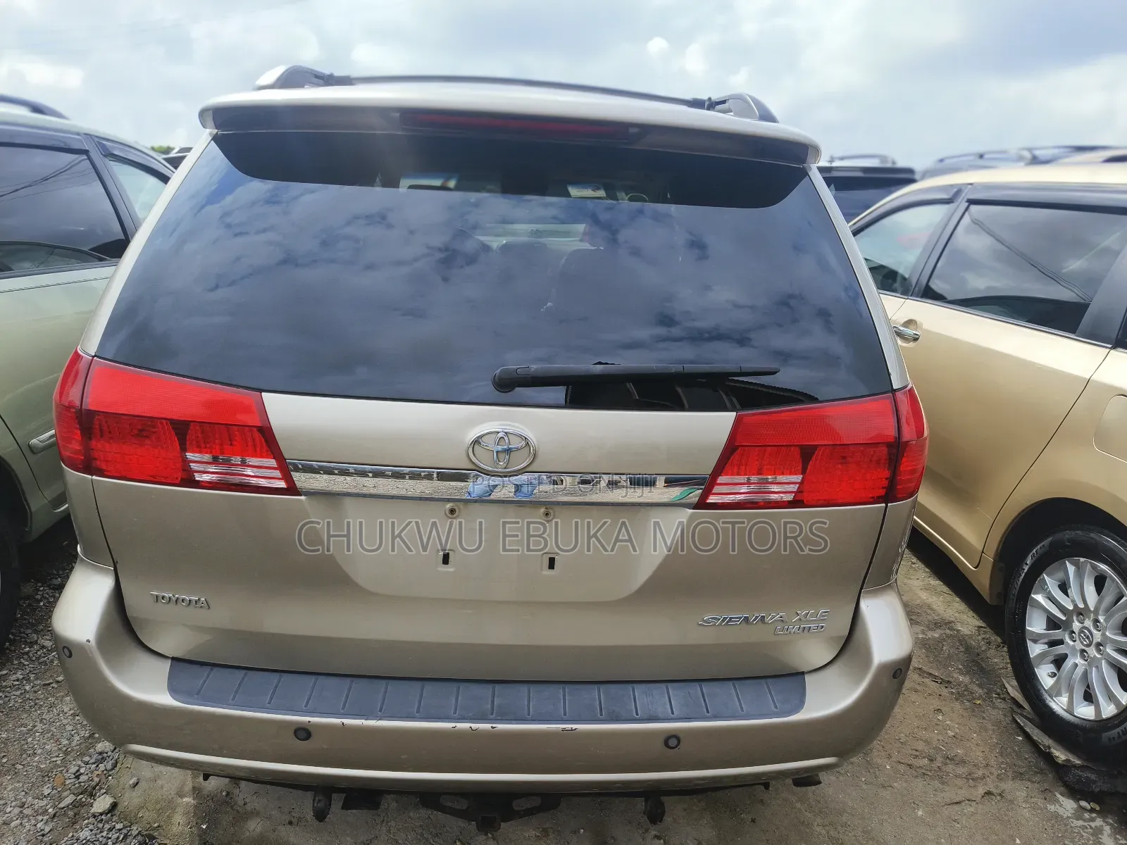 Toyota Sienna XLE Limited 2005 Gold