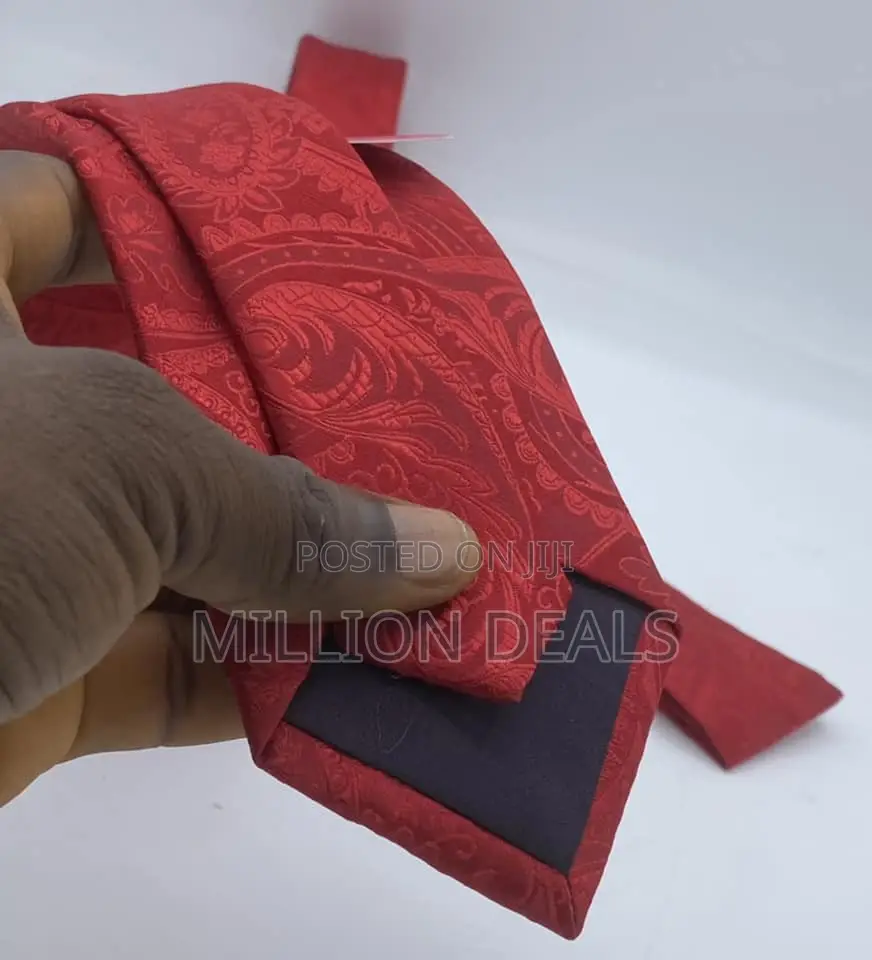Classic Unique Men's Tie N Pocket Square