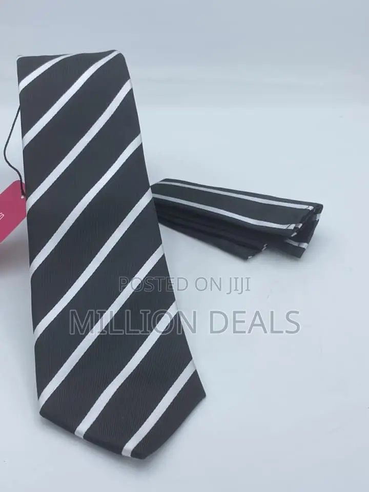 Classic Stylish Tie N Pocket Square Stripes