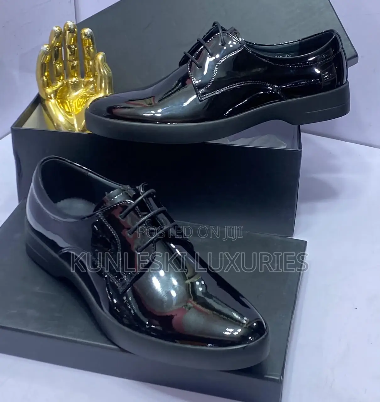 Original Prada Men Leather Lace Up Shoe Collection
