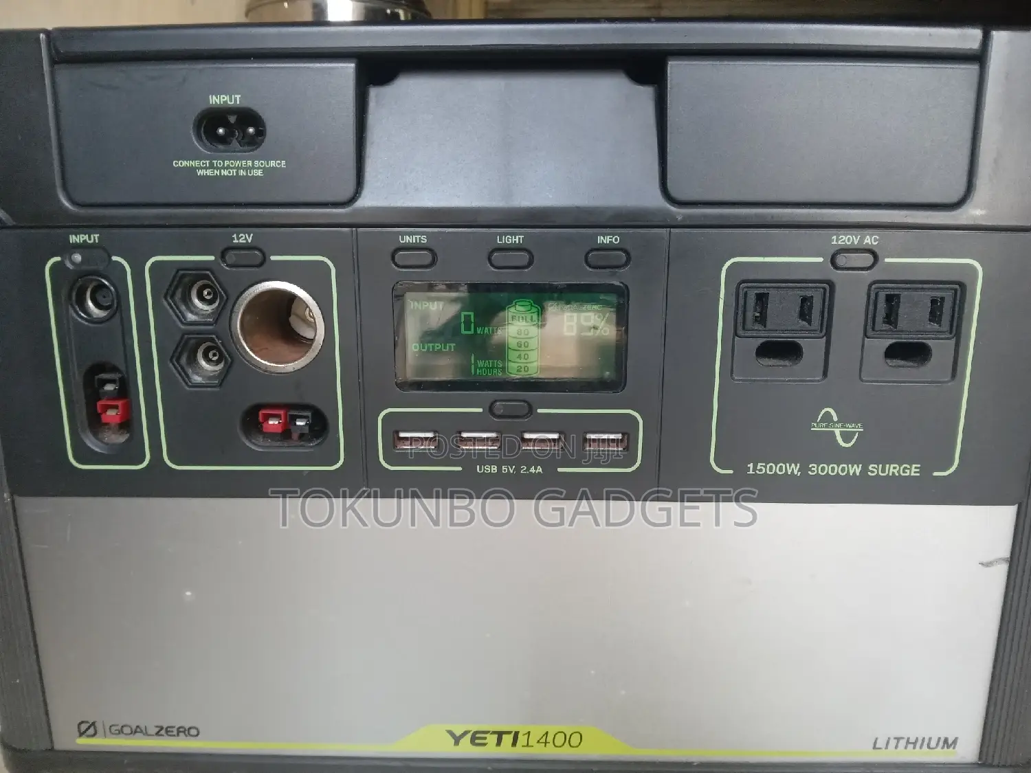 American Yeti 1500/3000 Watts Power Station