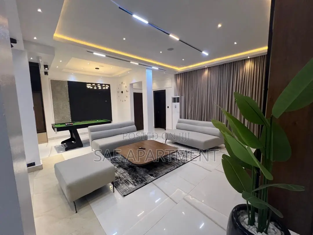 Luxurious Two Bedroom Apartment , Gwarinpa Abuja
