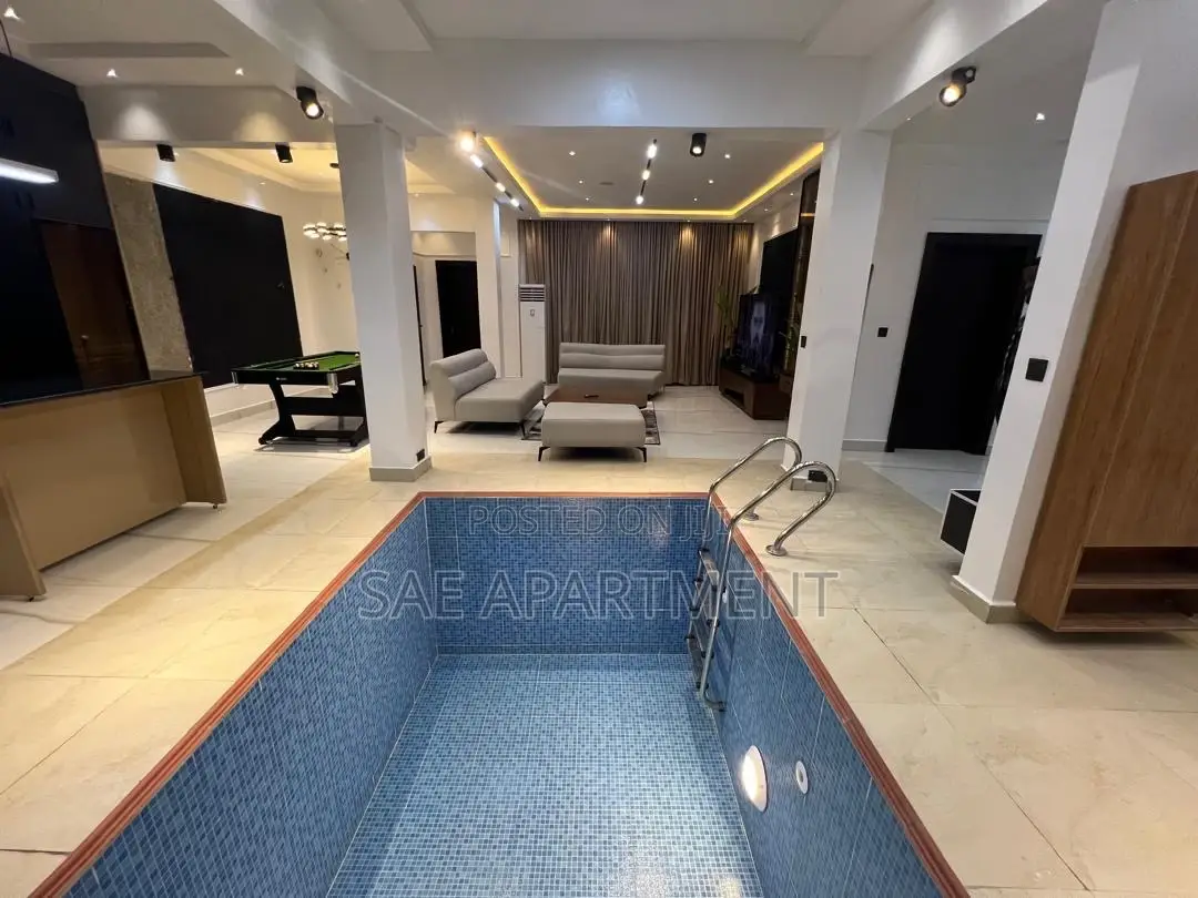 Luxurious Two Bedroom Apartment , Gwarinpa Abuja