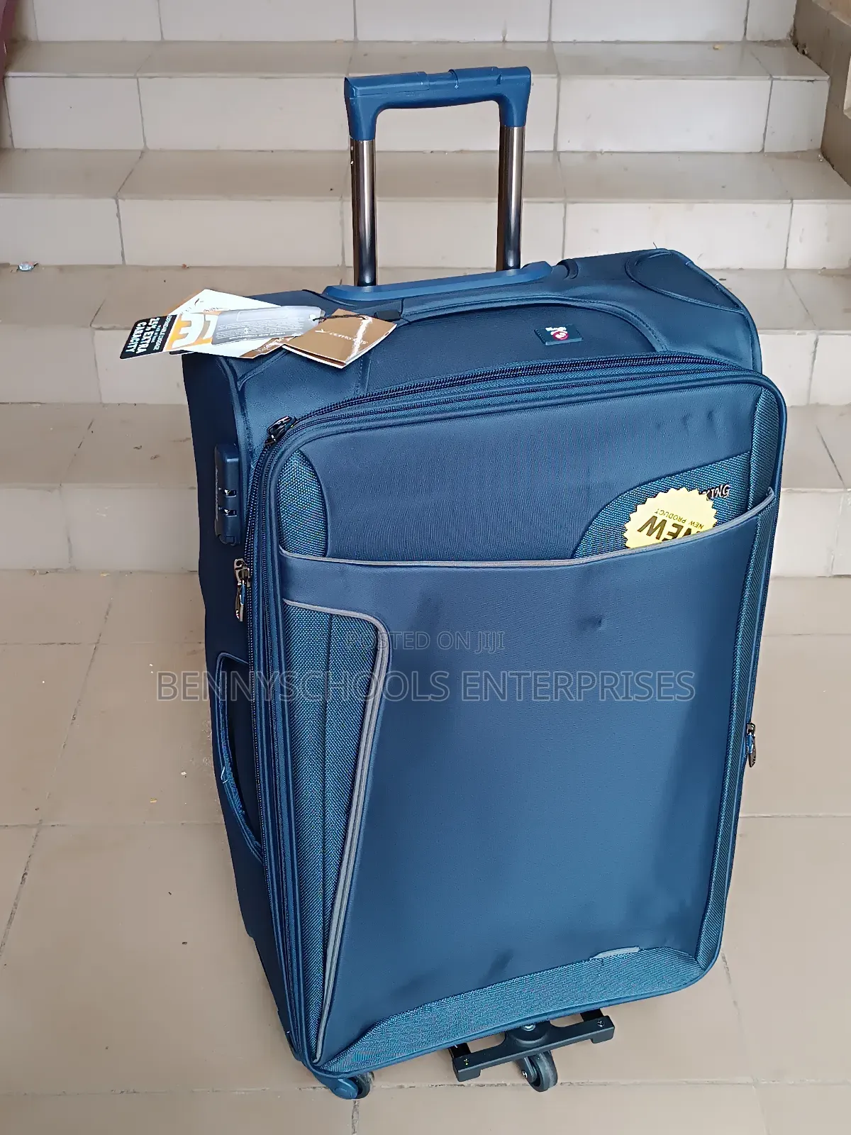 Big Leaves King Travelling Luggage Box