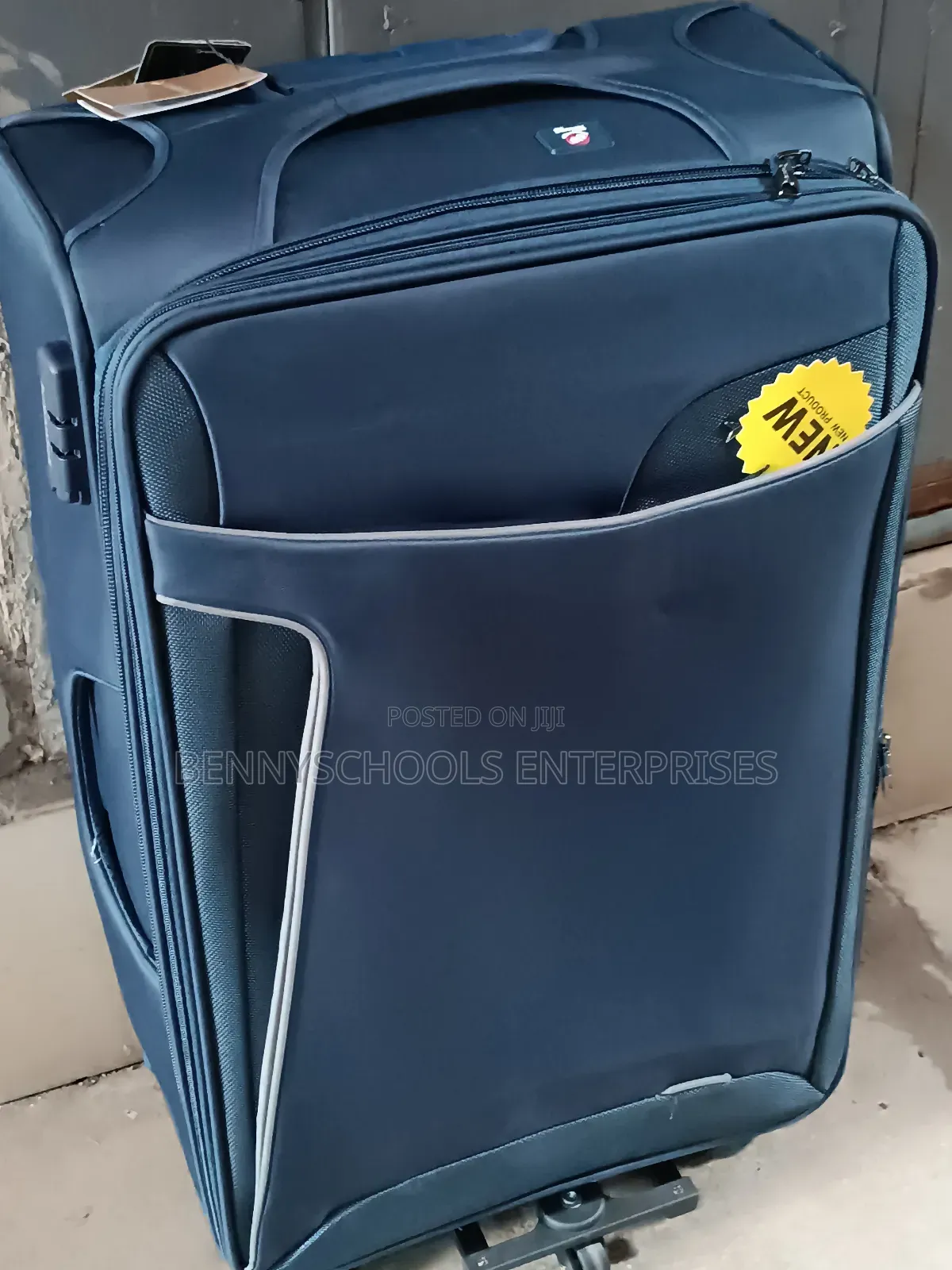 Biggest Jumbo Extra Large Leaves King Travelling Luggage Box