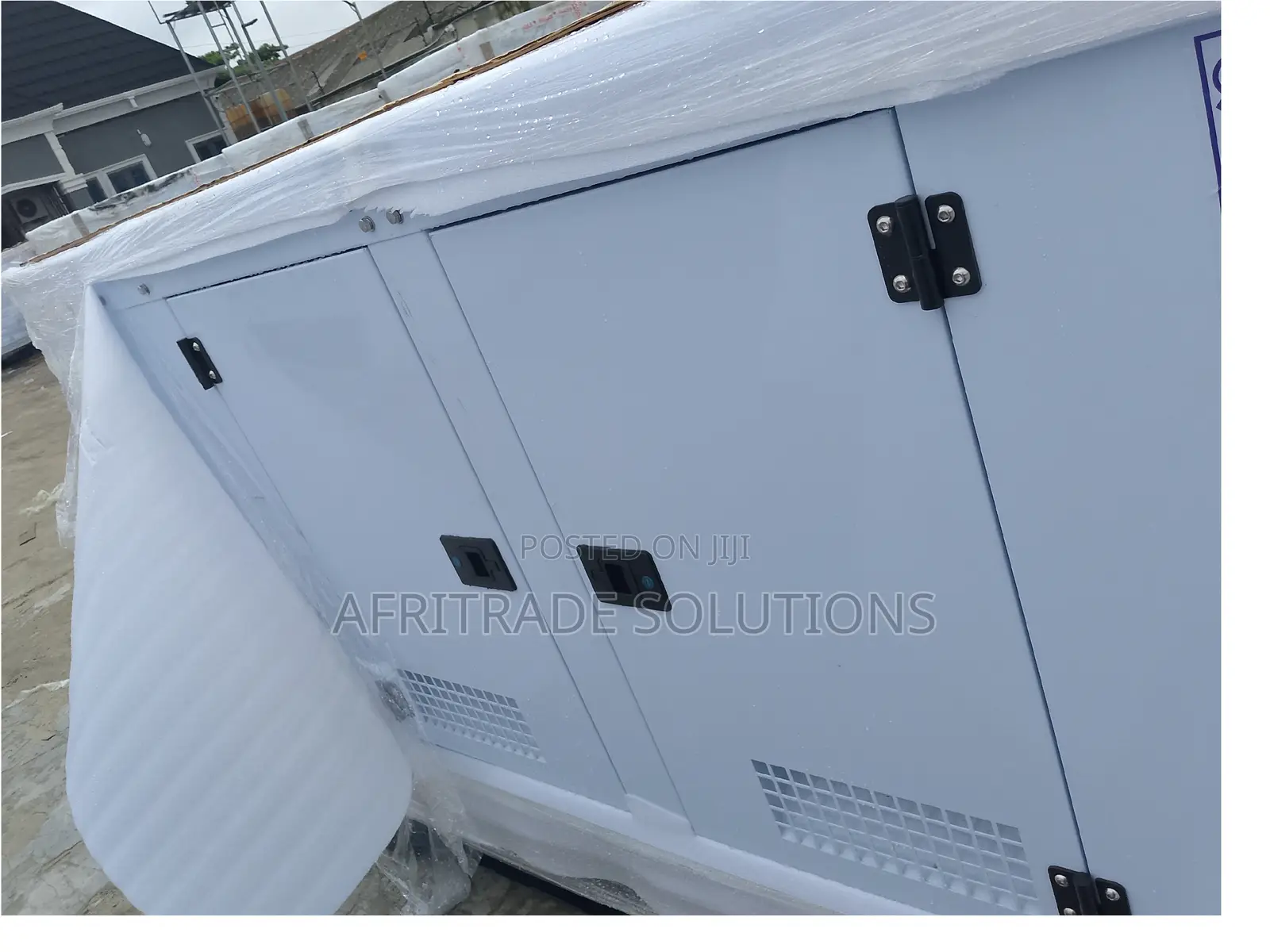 Quality 100kva Perkins Soundproof Diesel Generator
