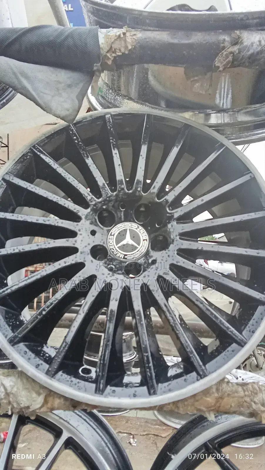 Pure Black 18 Wheels