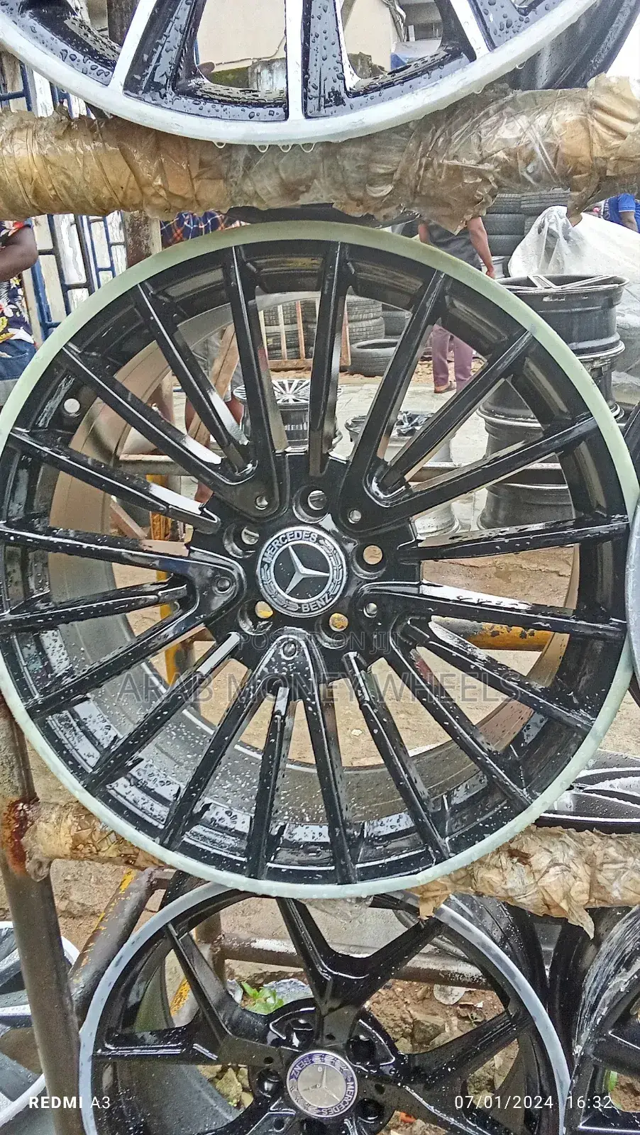 Pure Black 18 Wheels