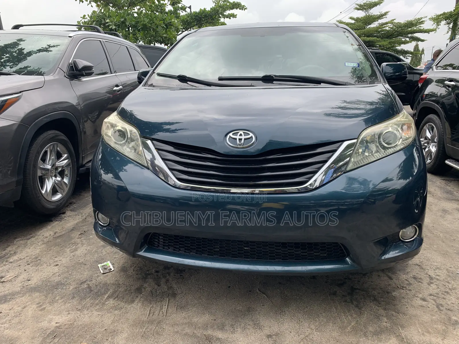 Toyota Sienna XLE FWD 8-Passenger 2013 Green