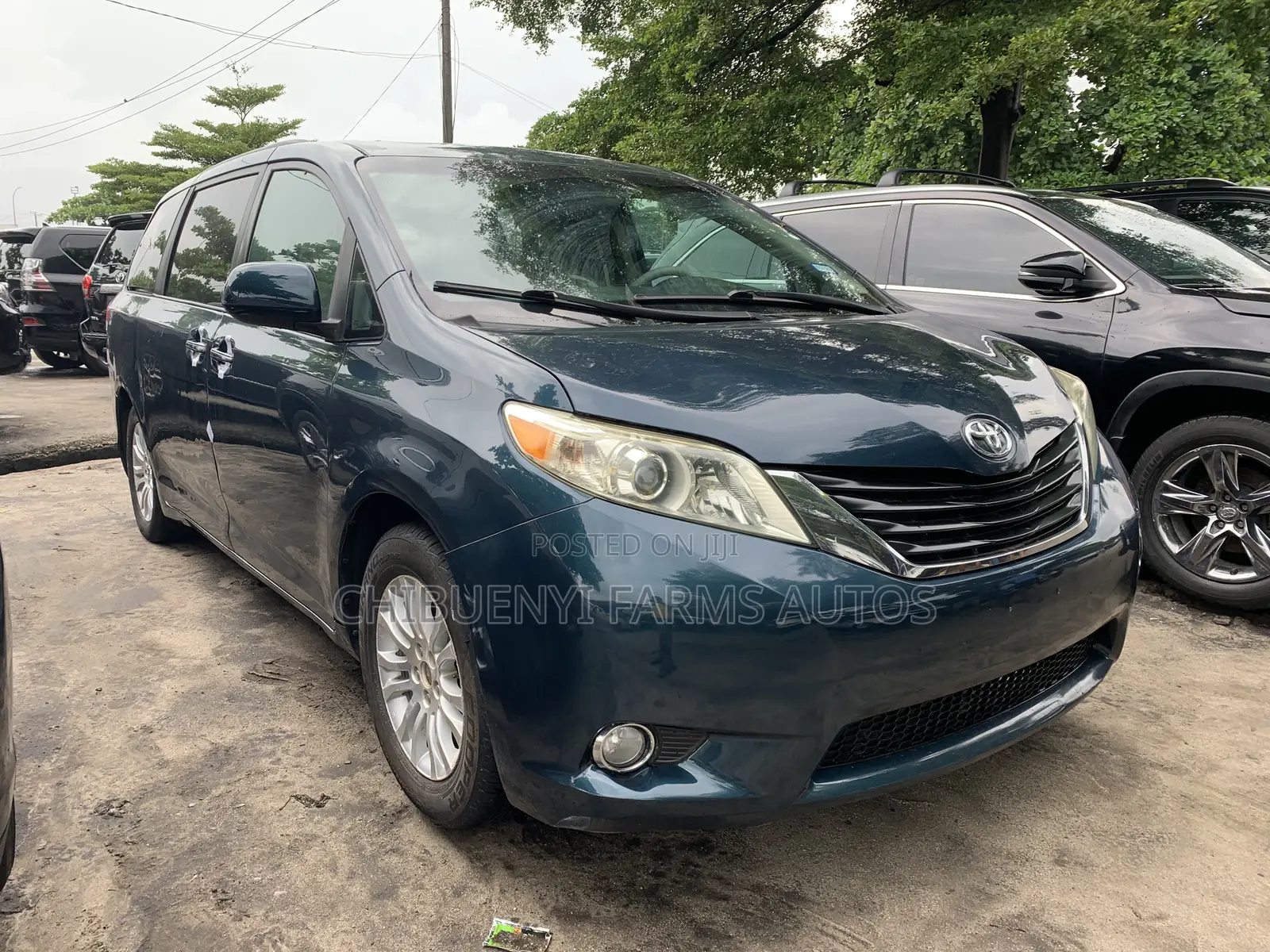 Toyota Sienna XLE FWD 8-Passenger 2013 Green