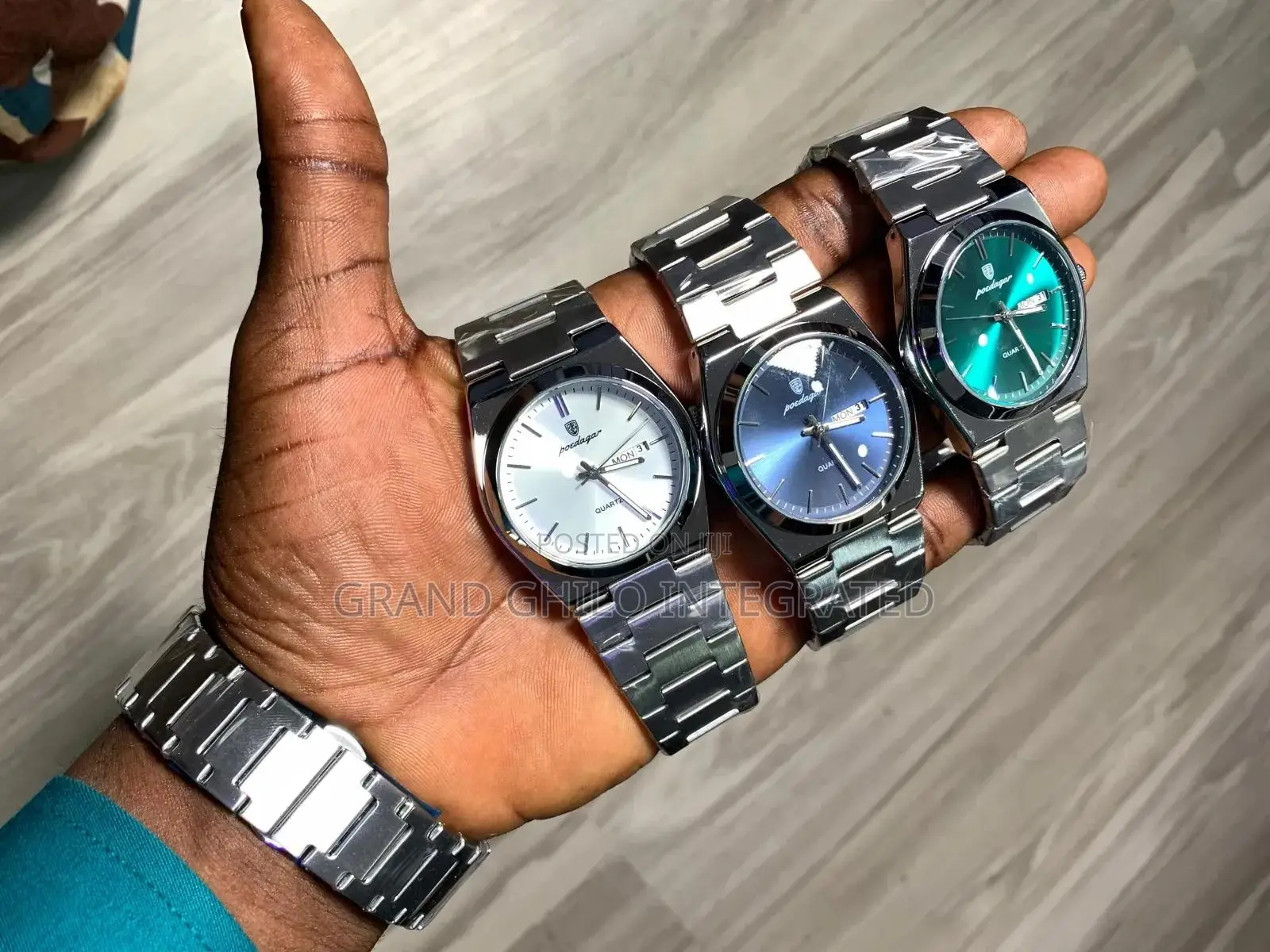 Poedagar Luxury Men's Watch