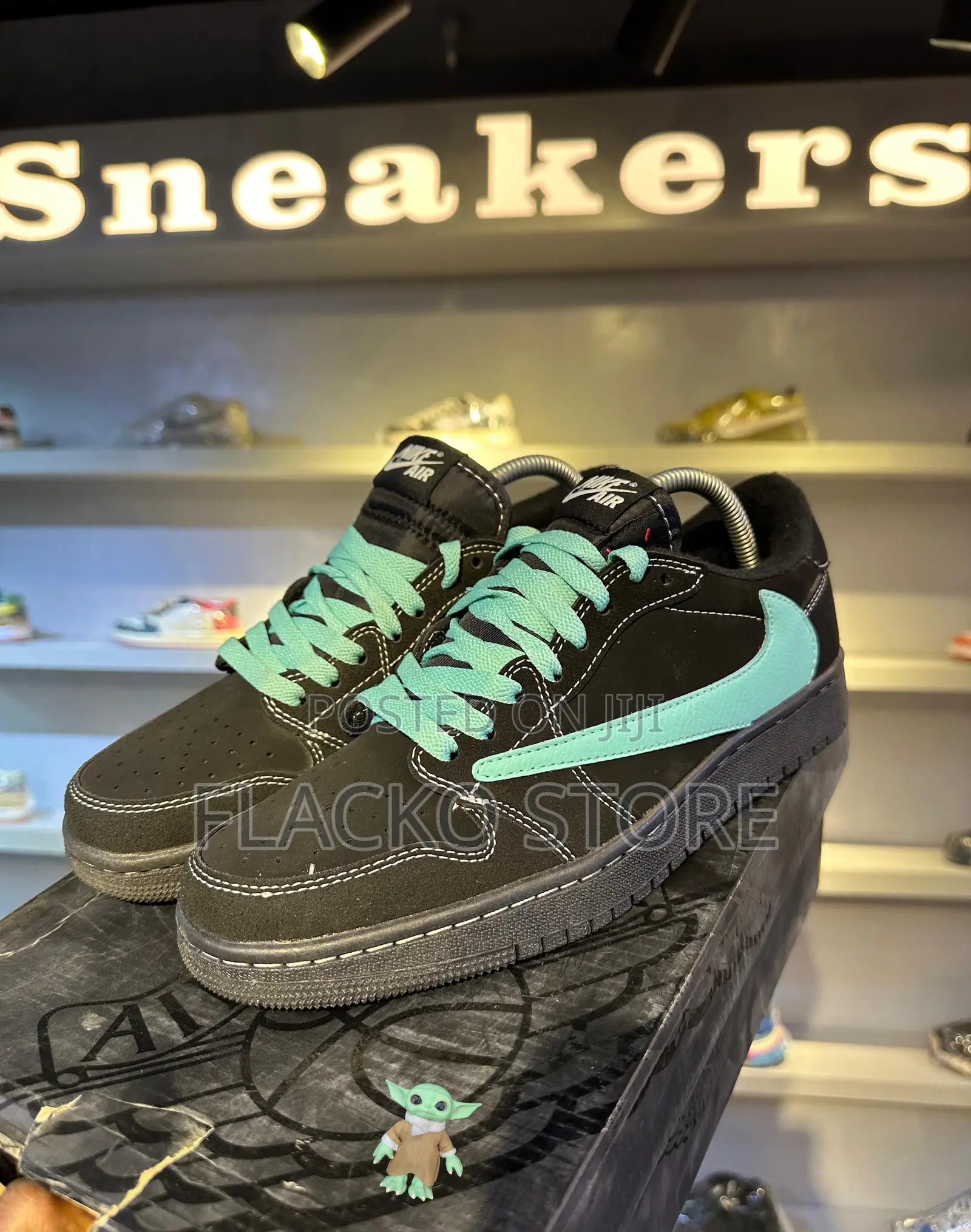 Original Travis Scott Air Jordan 1 Low Tiffany Co Sneakers