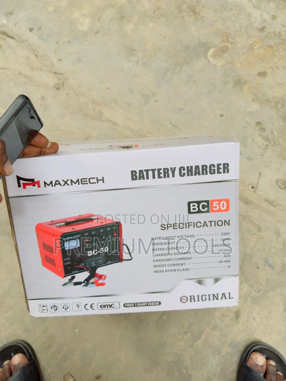 Maxmech Battery Charger 230v