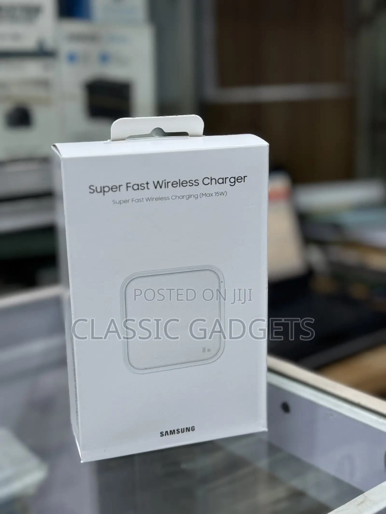 Samsung Ep-P2400 15W Qi Fast Wireless Charger