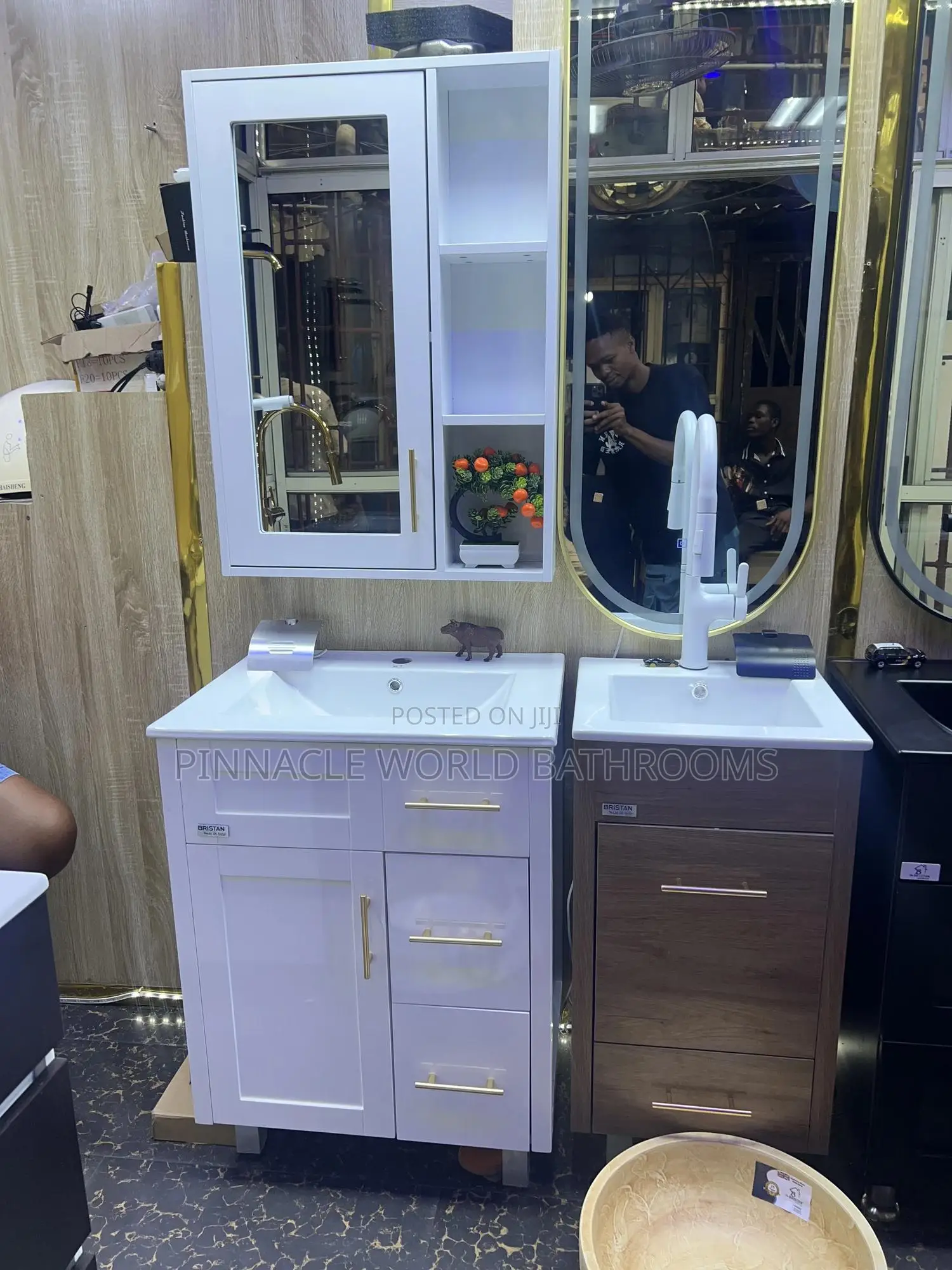 White England Vanity Washing Hand Cabinet With Mirror
