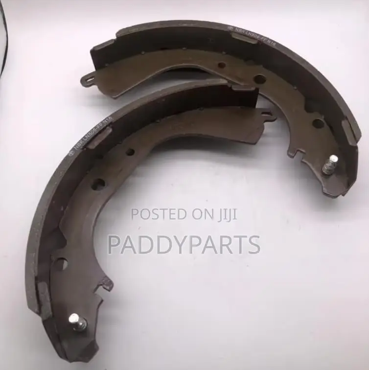 Land Cruiser Rear Brake Shoe Kit/Lining