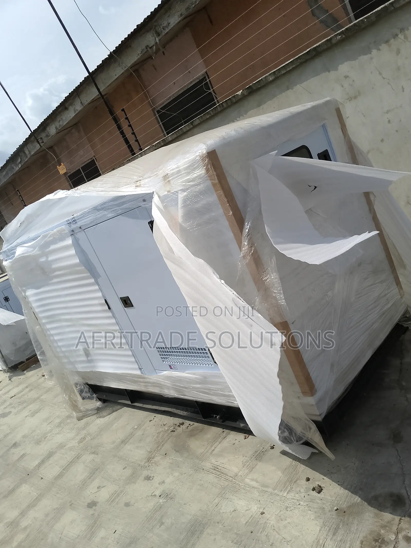 Efficient 150kva Perkins Soundproof Diesel Generator