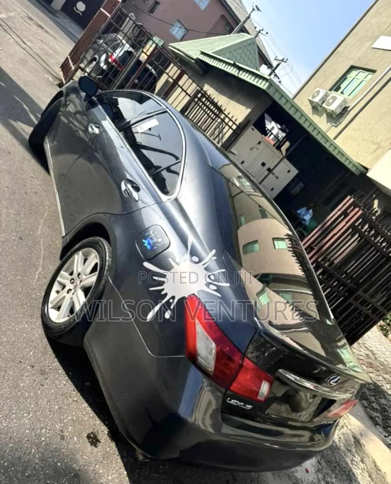Splash and Tank Sticker for Car