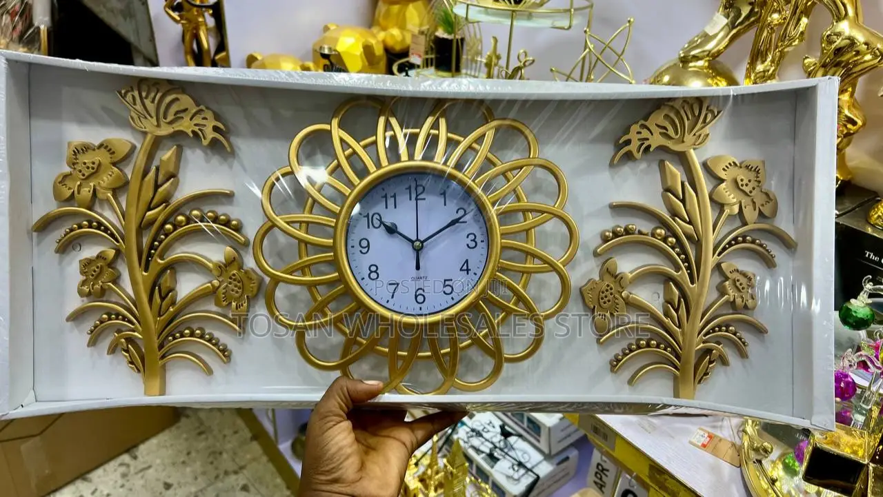 Clock Decor 3-piece Set