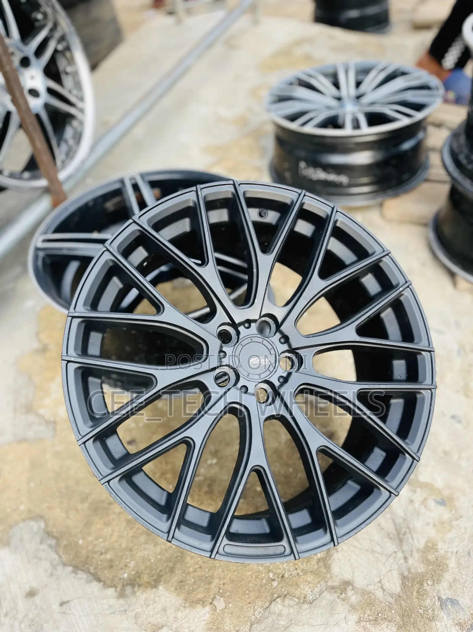 Sporty 18 Black
