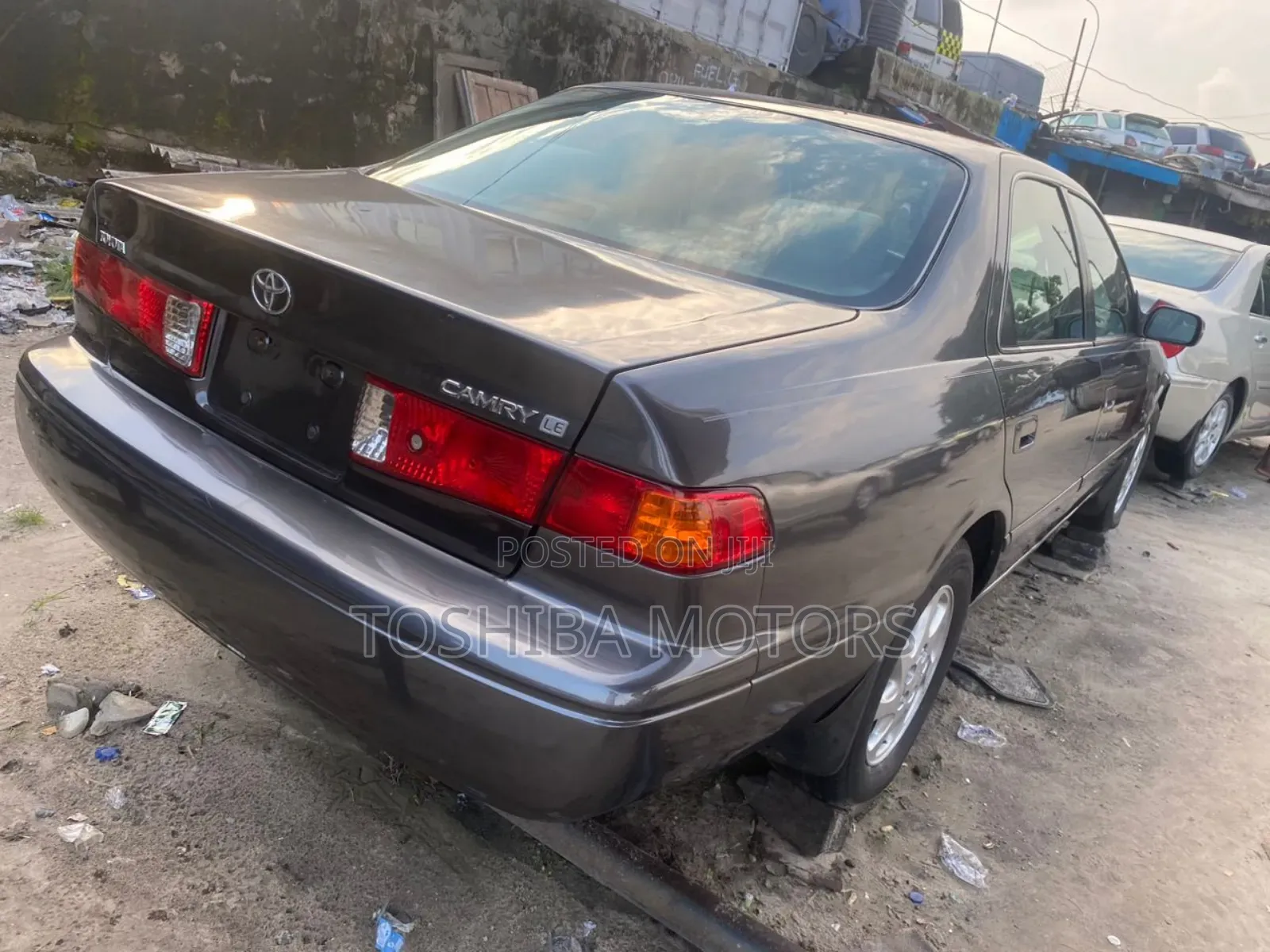 Toyota Camry LE 4dr Sedan (2.2L 4cyl 4A) 2001 Gray