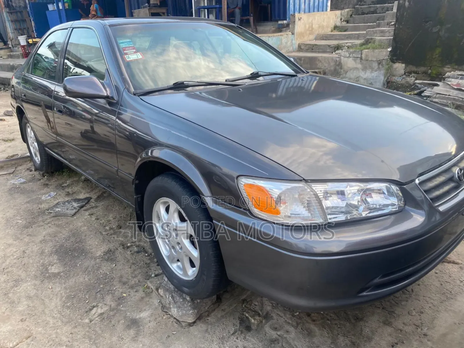 Toyota Camry LE 4dr Sedan (2.2L 4cyl 4A) 2001 Gray