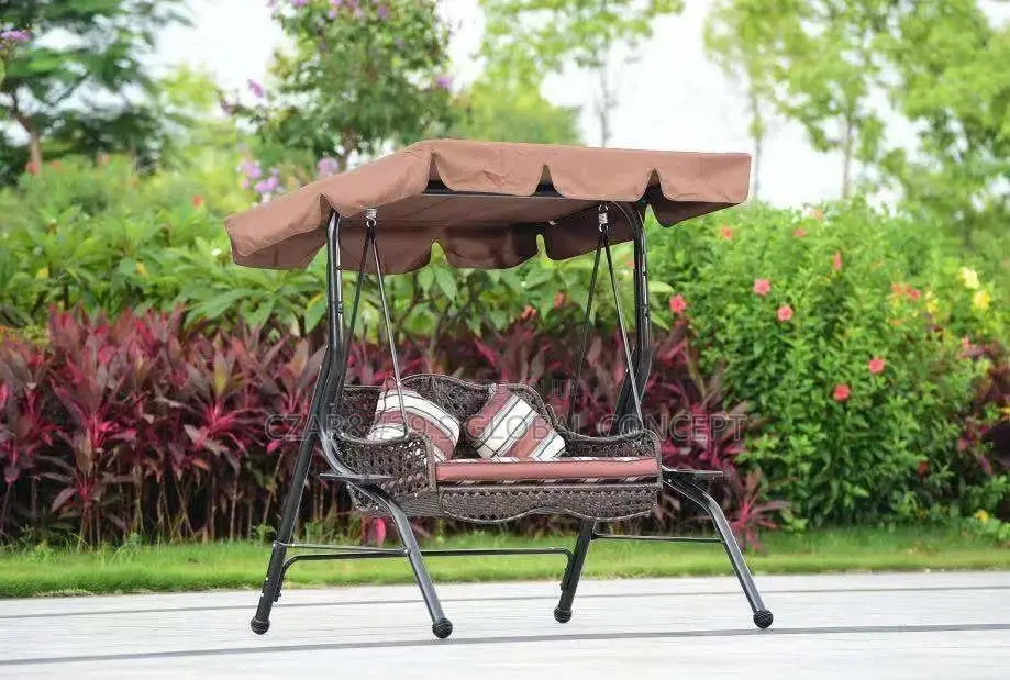 Luzury Antique Styled Swing Chair Set