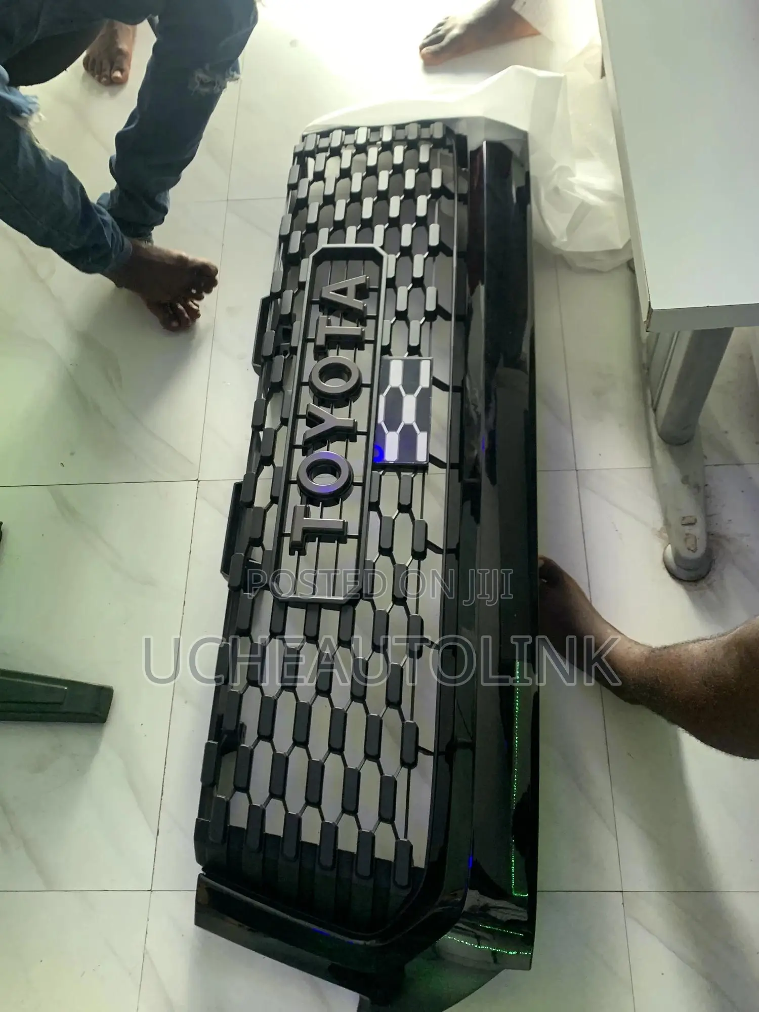Toyota Tundra 2020 Front Grille Available