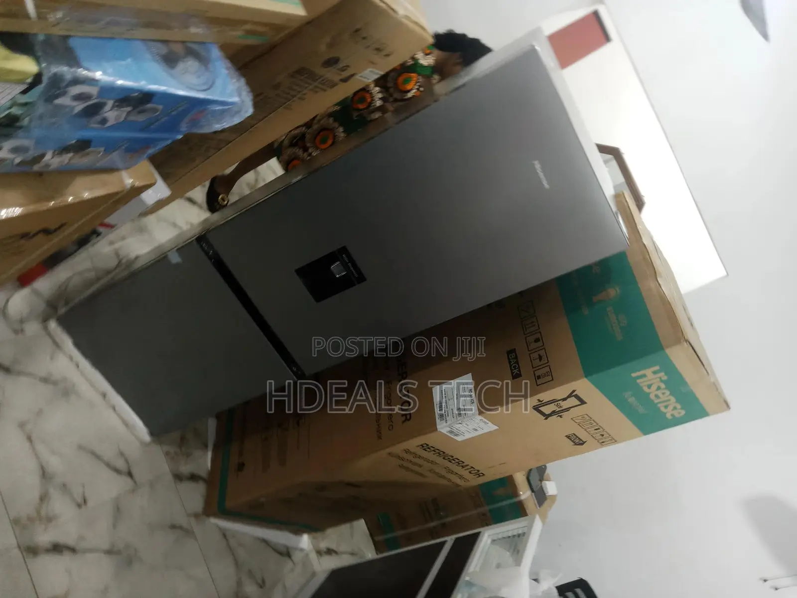 Hisense | 264L Refrigerator With Water Dispenser | Bottom