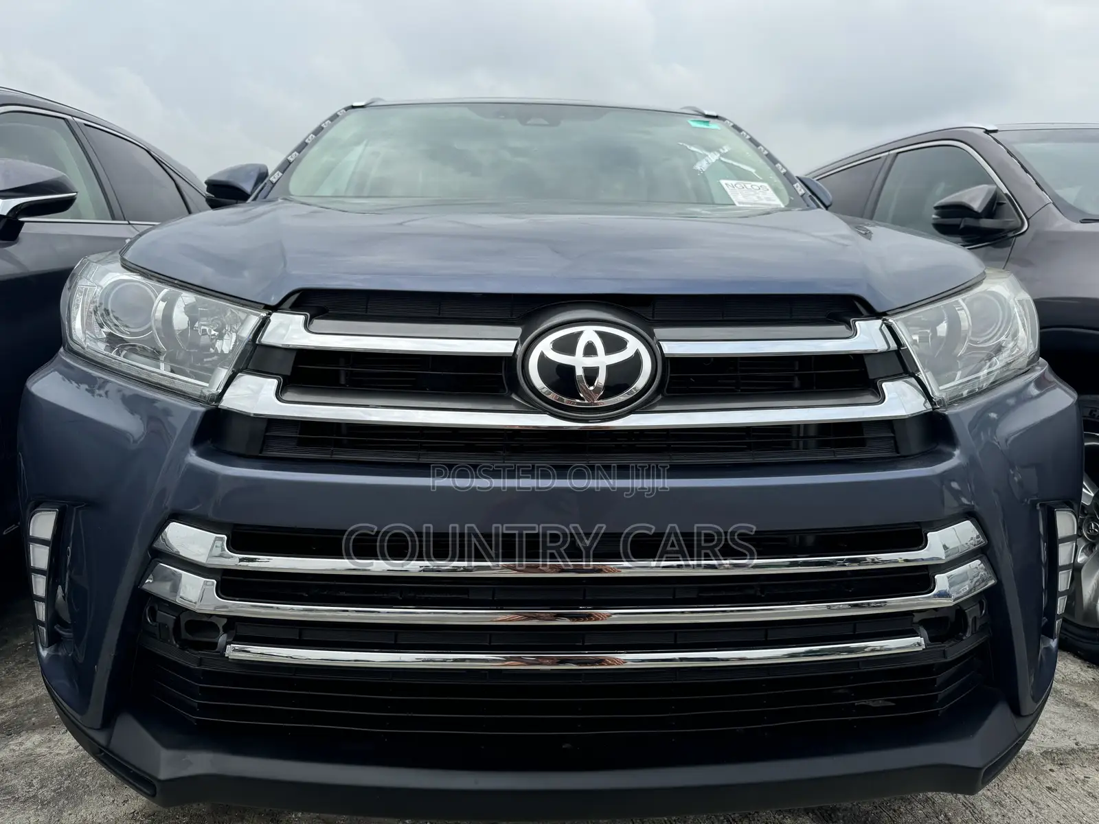 Toyota Highlander 2018 Blue