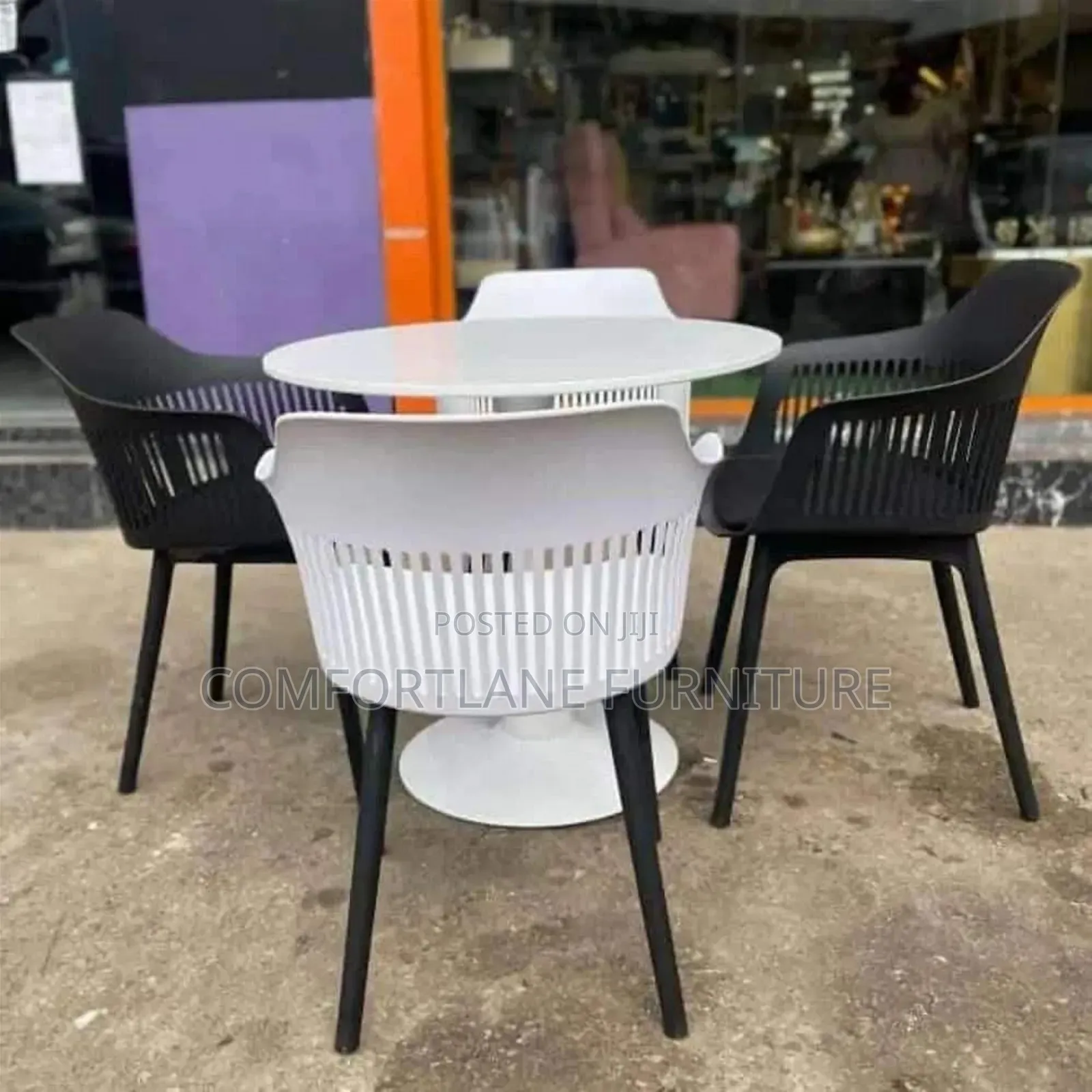 Restaurant/Outdoor Table and Chairs