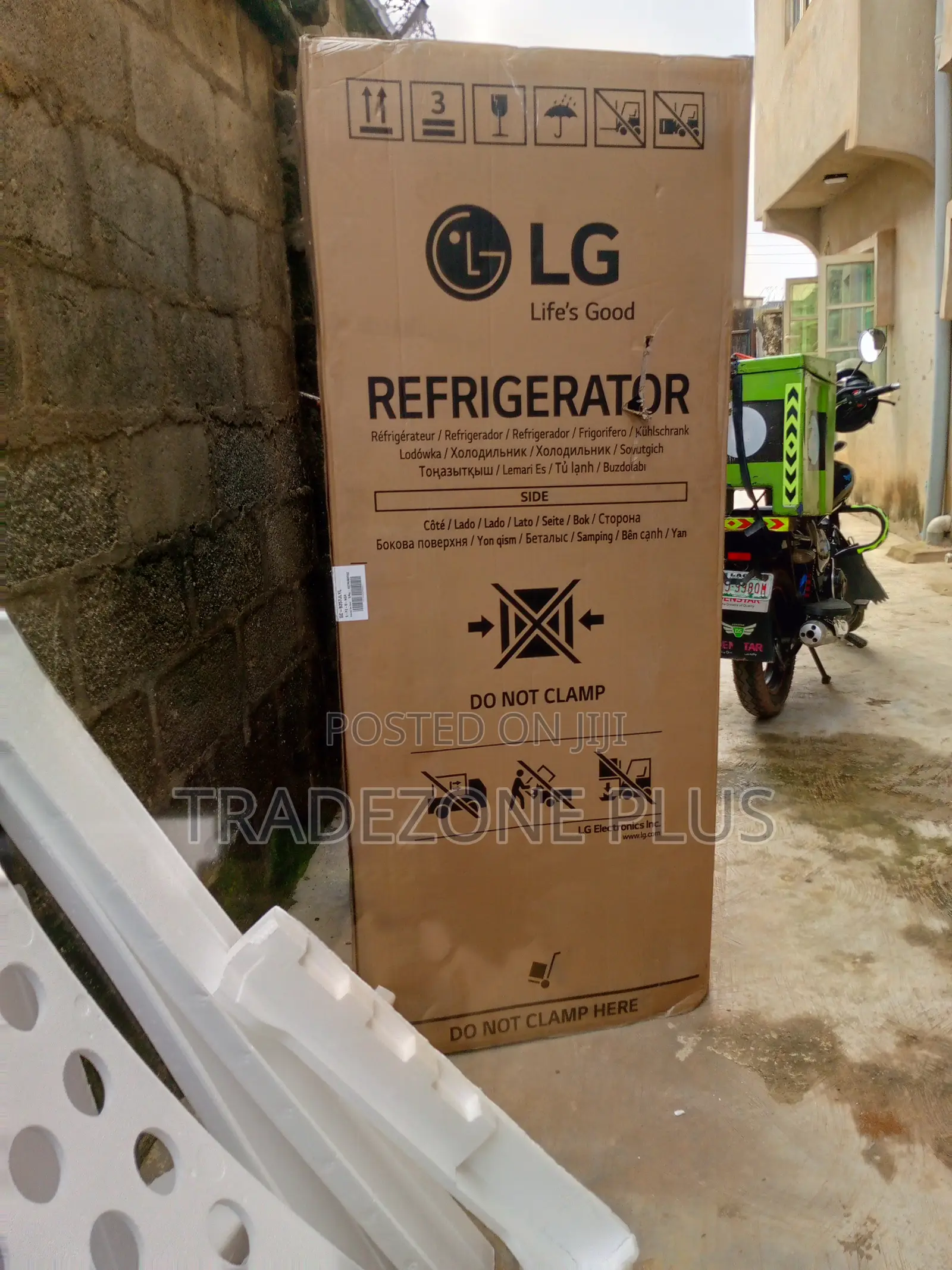 LG 649L Refrigerator