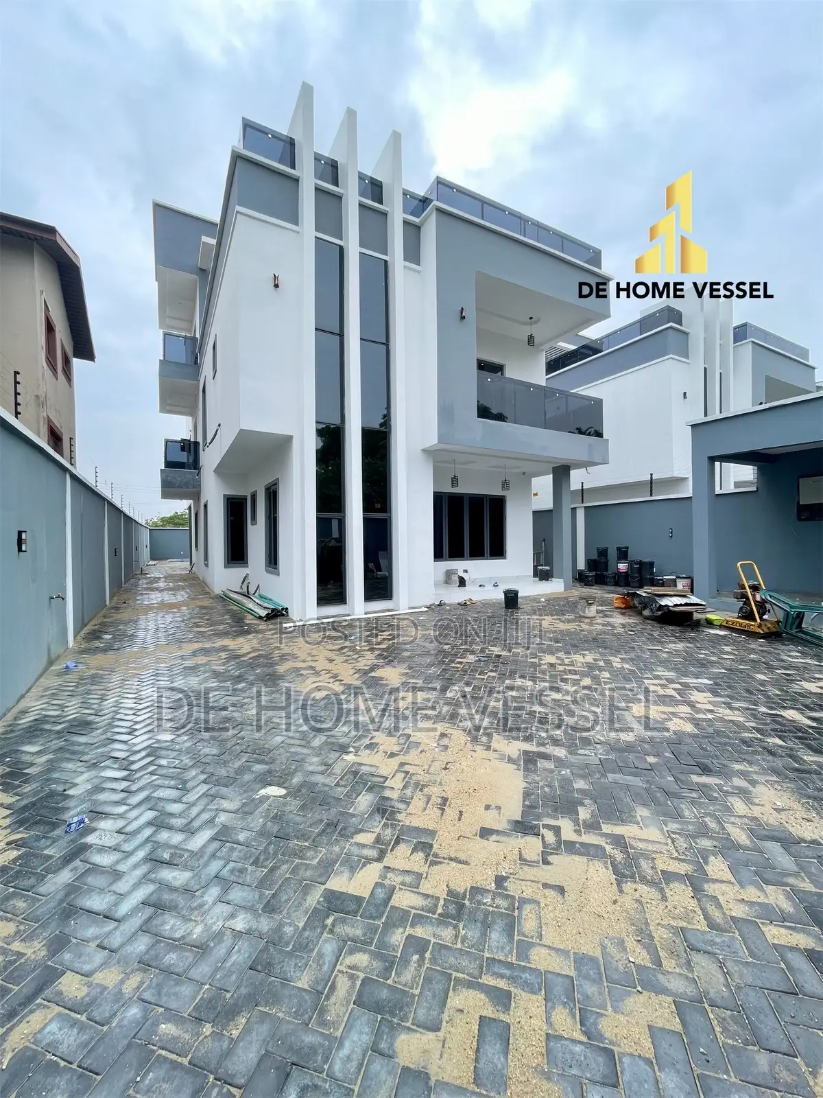 5bdrm Duplex in Ikoyi for sale