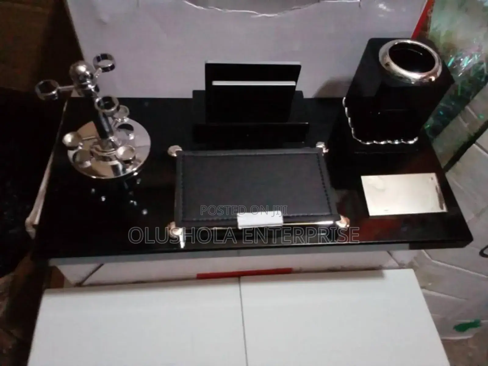 Expensive Table Organizer in Black Color With Accessories