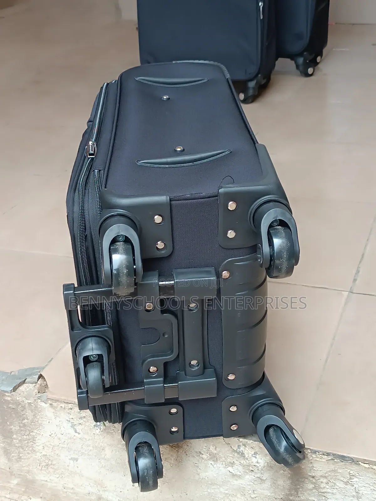 Big Imported Quality Travelling Luggage Box With 5 Wheels