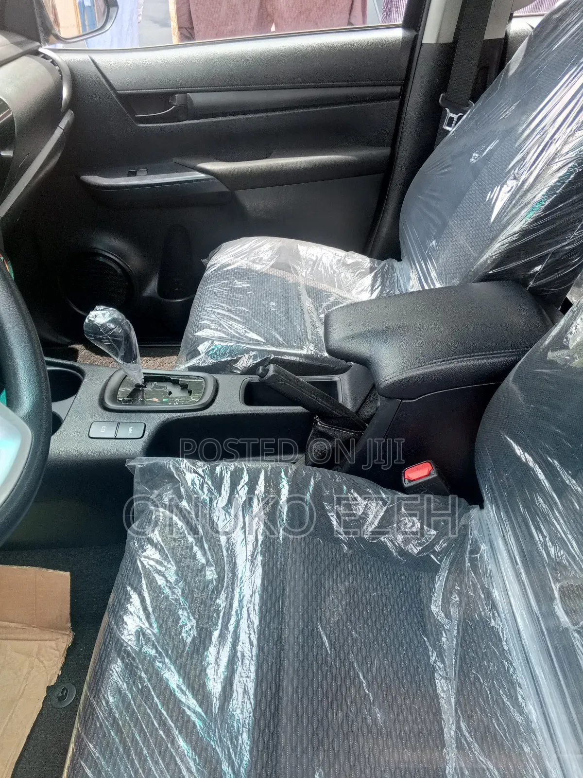 New Toyota Hilux 2023 Black