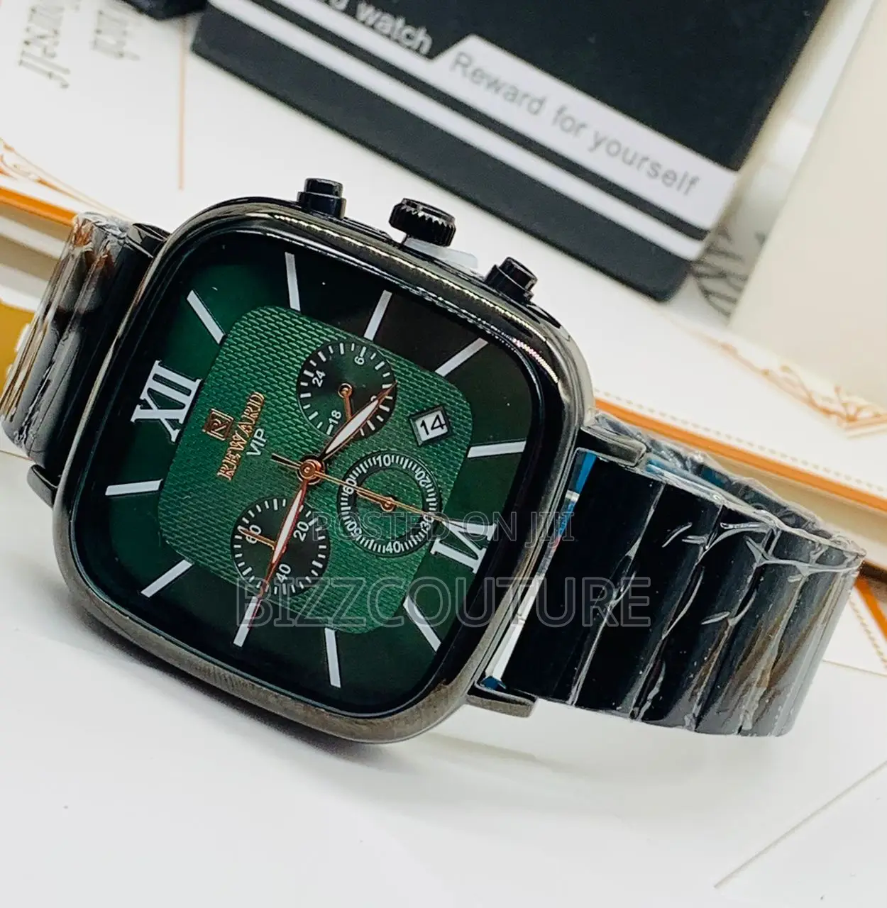 Original Rewardvip Chronograph Green Dail Black Chain Watch