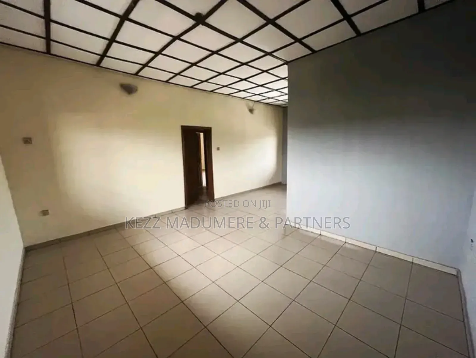 6bdrm Block of Flats in Within Wimpy, Port-Harcourt for sale