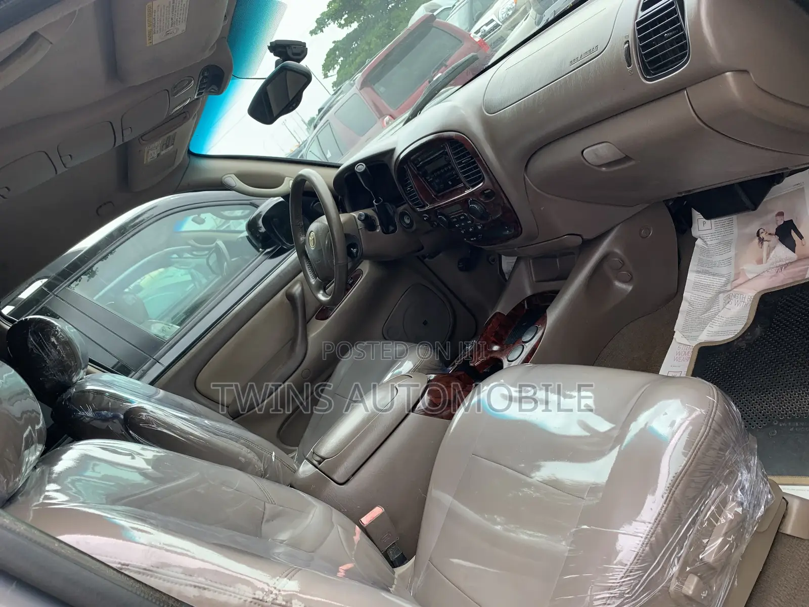 Toyota Sequoia 2004 Gray