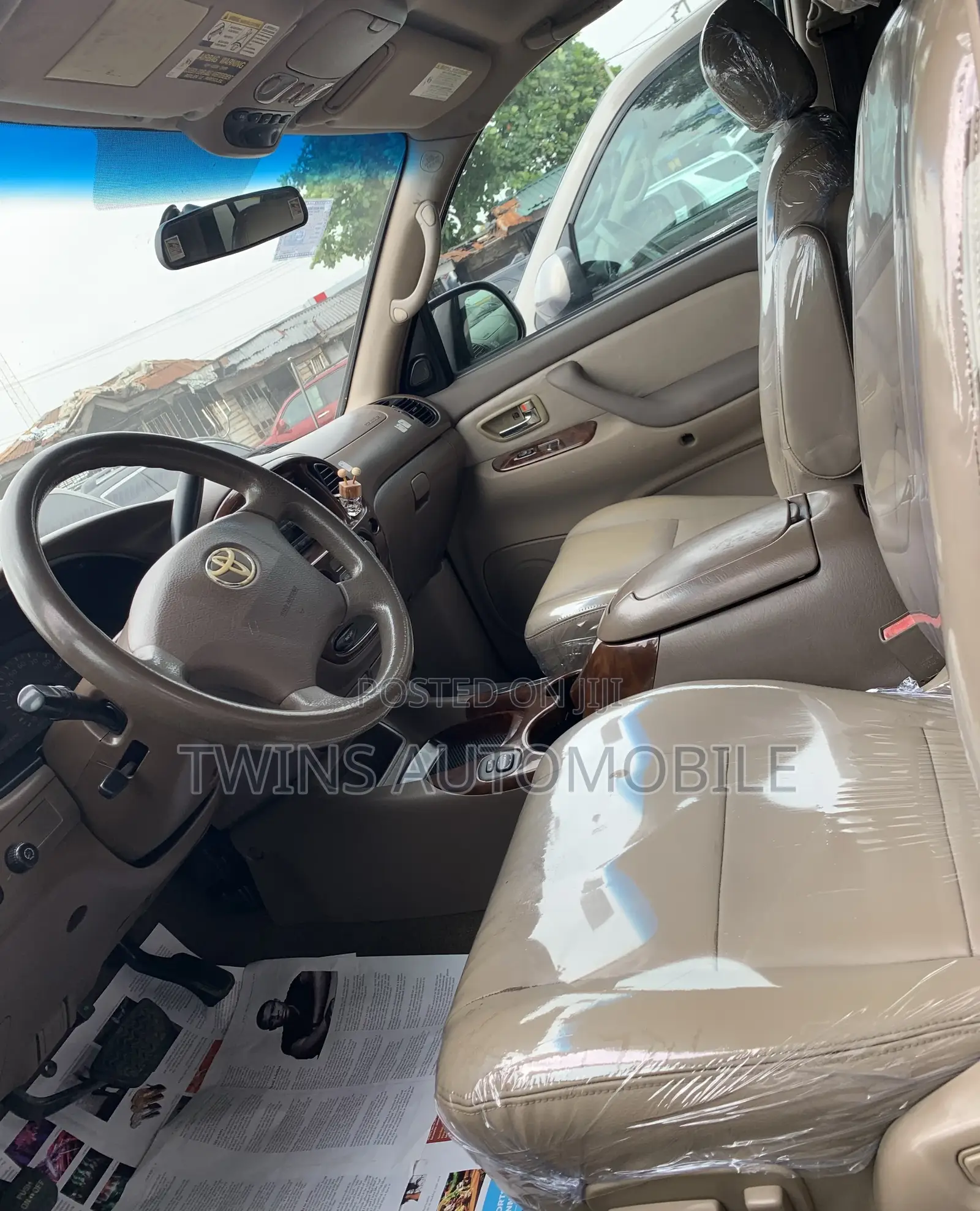 Toyota Sequoia 2004 Black