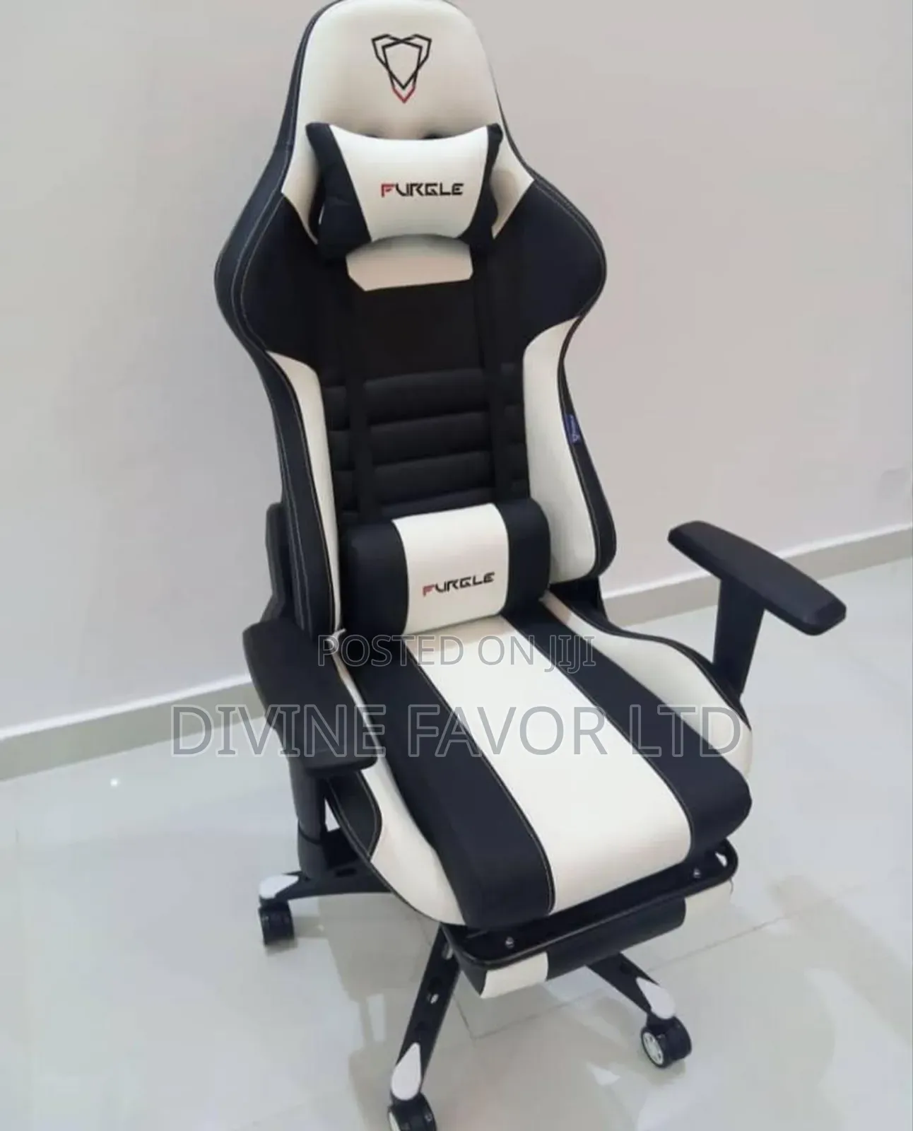 Gaming Chair in Black and White Colours.