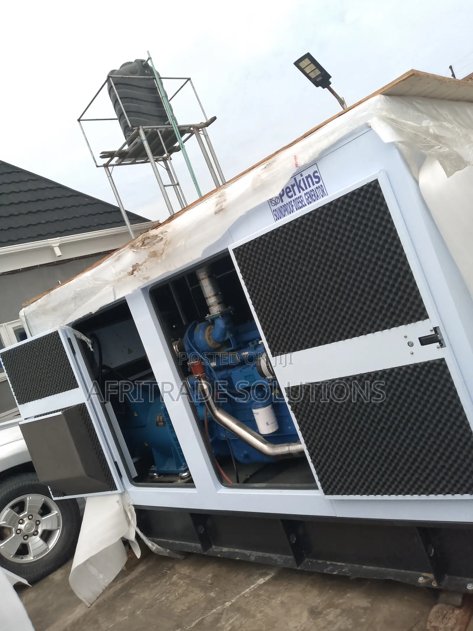 New Perkins 200kva Soundproof Diesel Generator