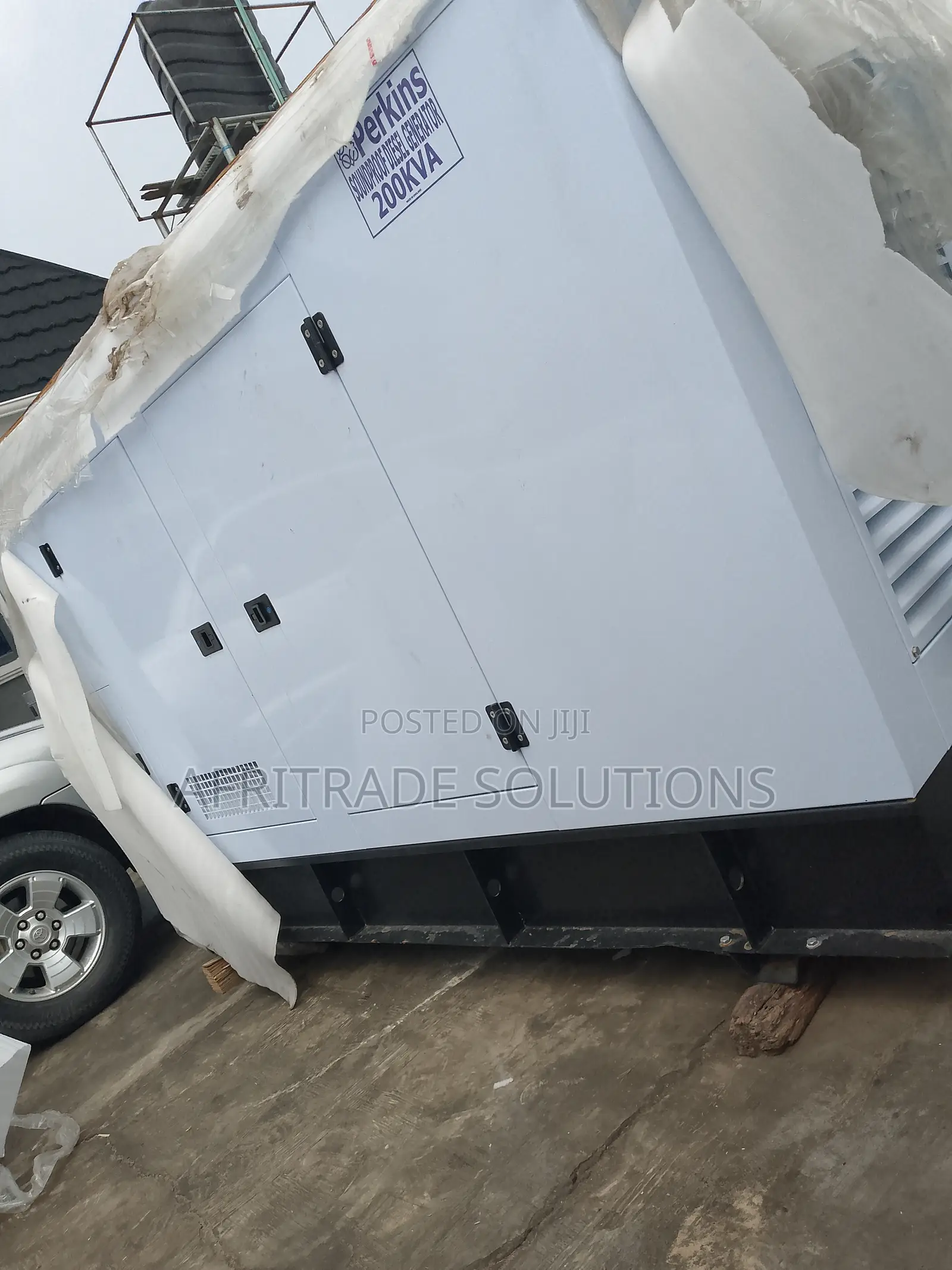 Bestselling Perkins 200kva Soundproof Diesel Generator