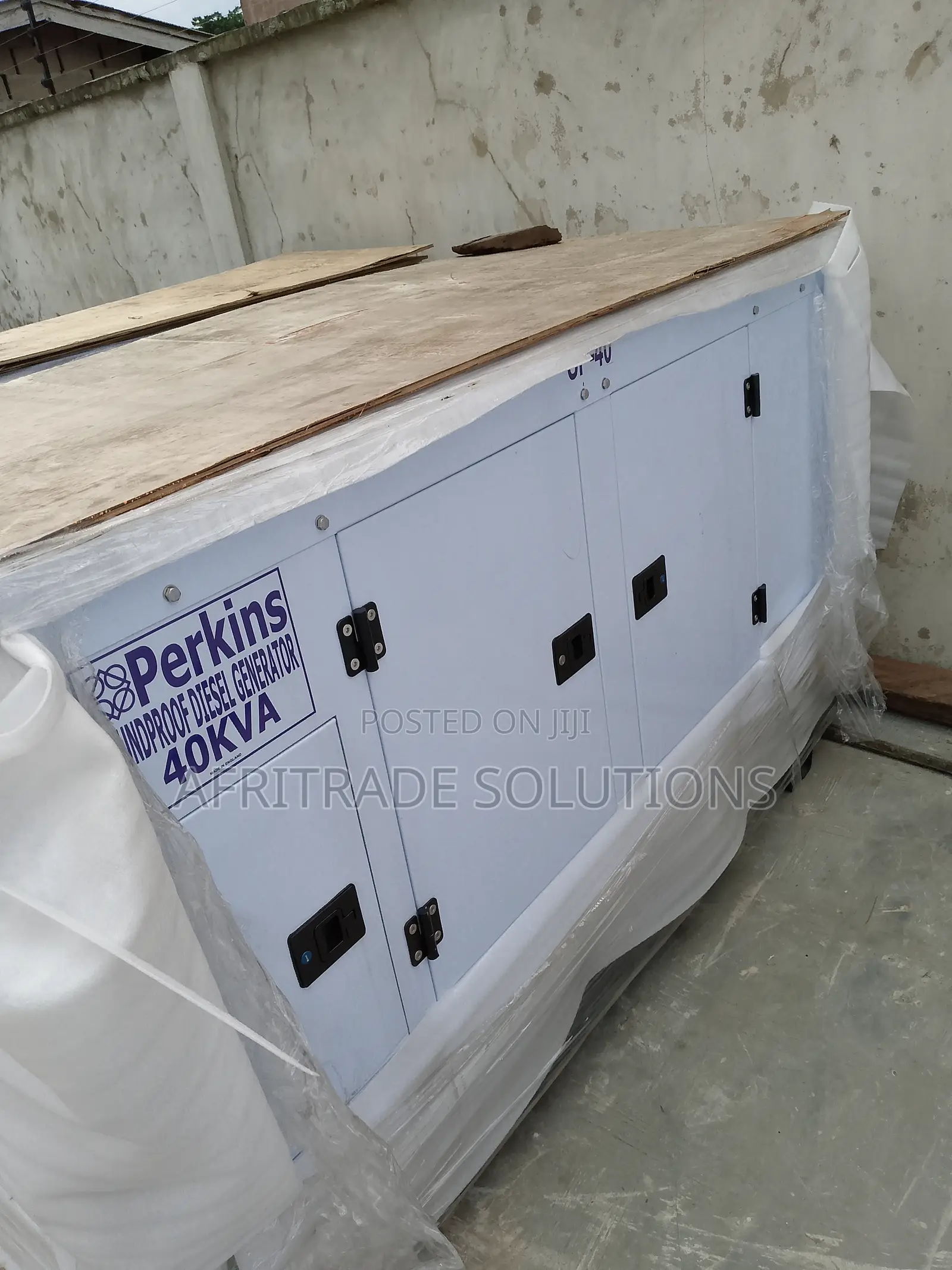 Perkins 40kva Soundproof Diesel Generator