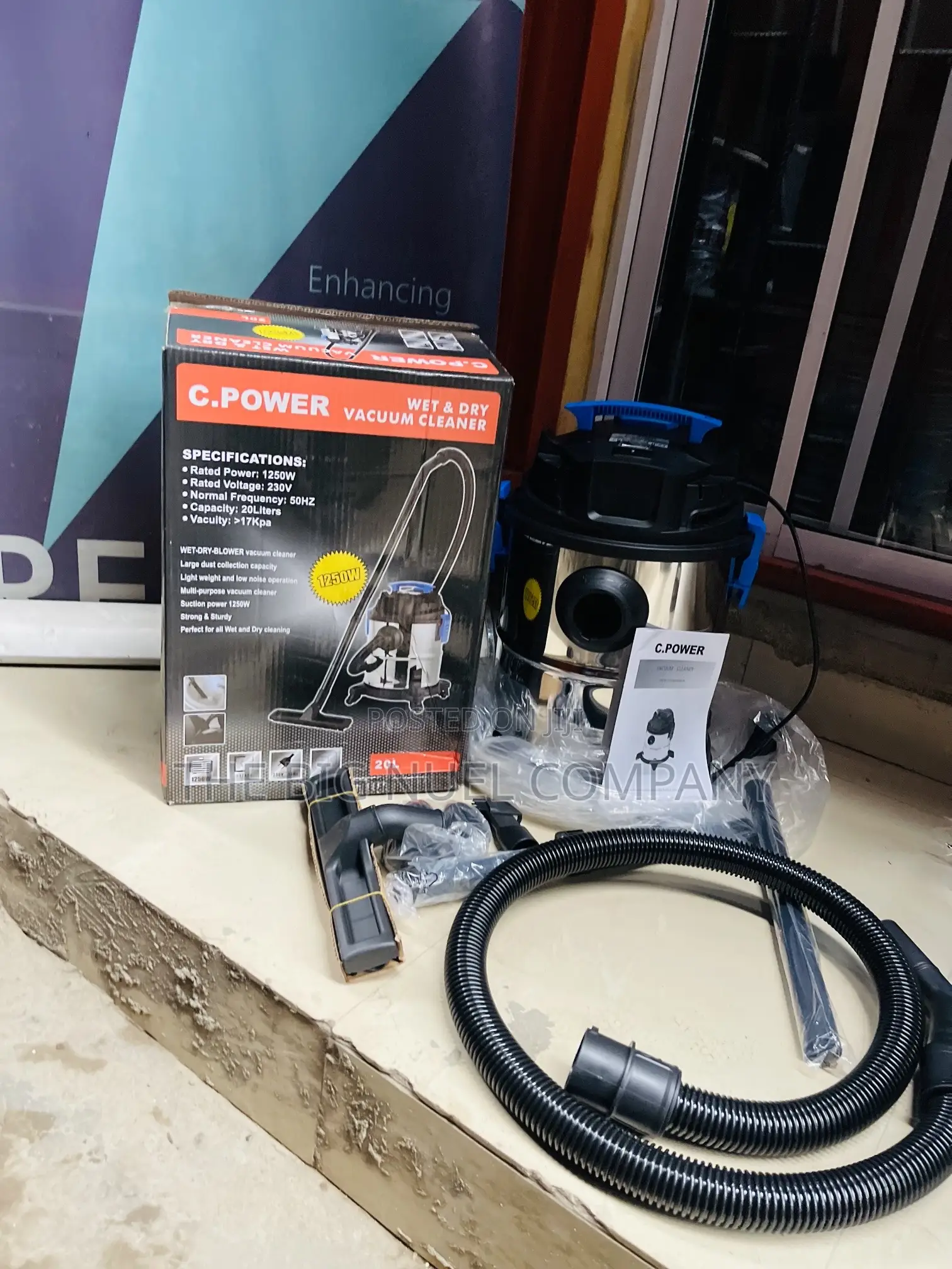 Wet and Dry Vacuum Cleaner 20L