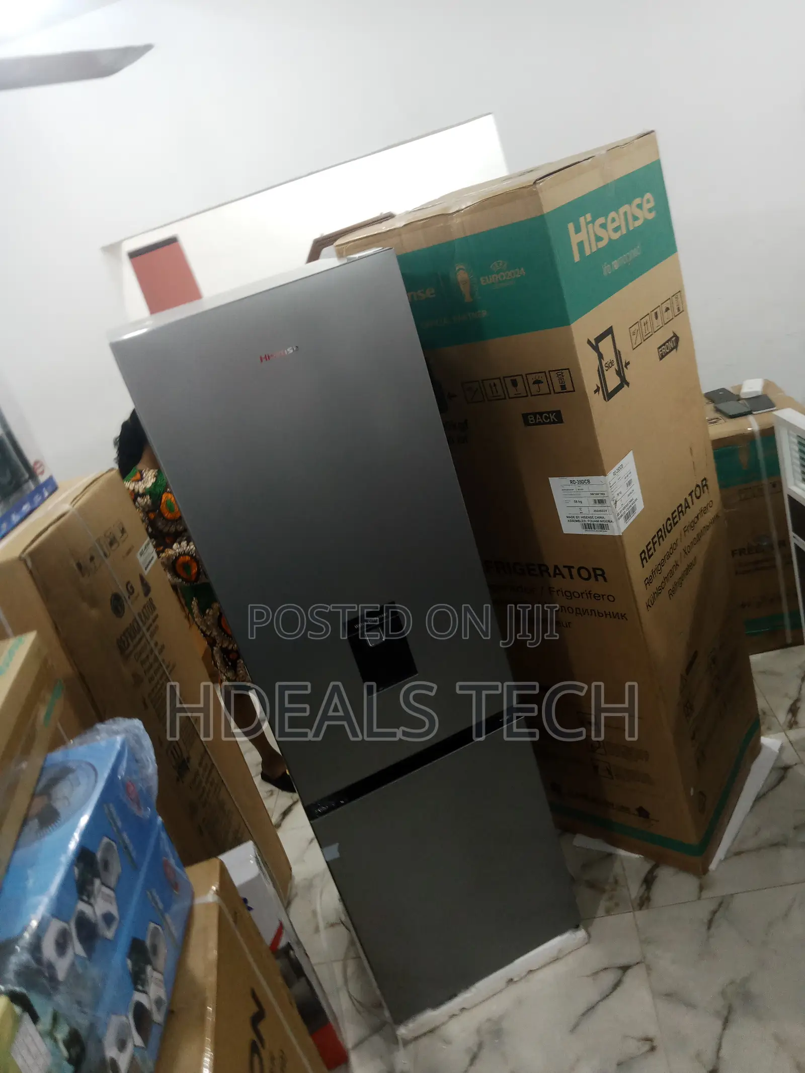 35dcb-Rd > Hisense Refrigerator With Water Dispenser > 264L
