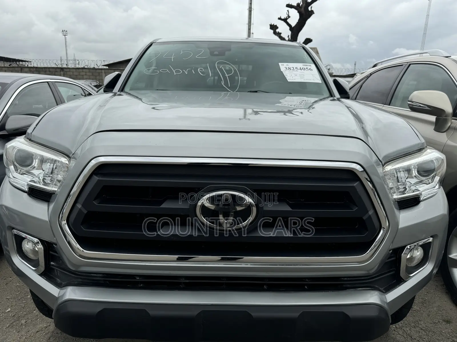 Toyota Tacoma 2020 Silver
