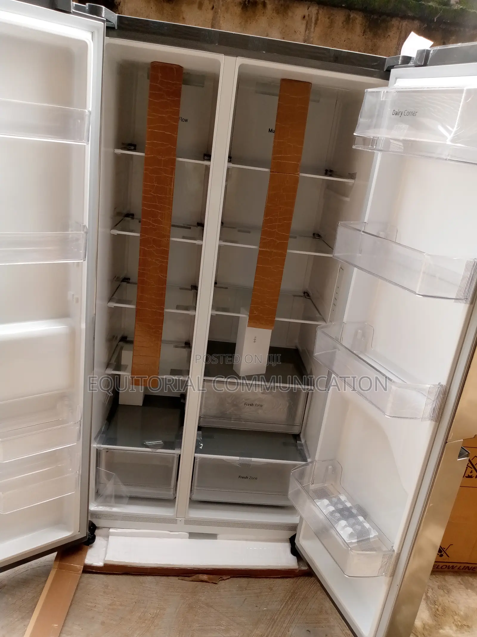Best Quality Side-by Side LG 688L Refrigerator 
